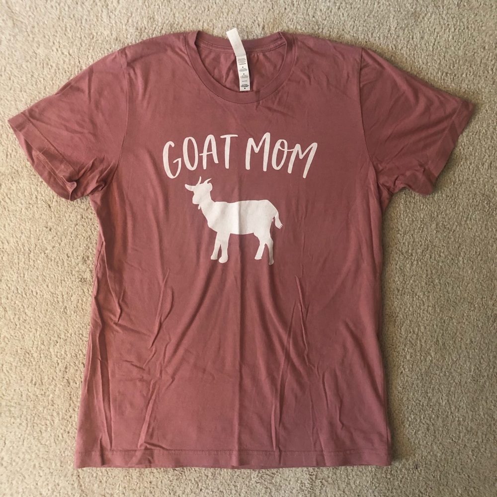 Goat Mom T-shirt